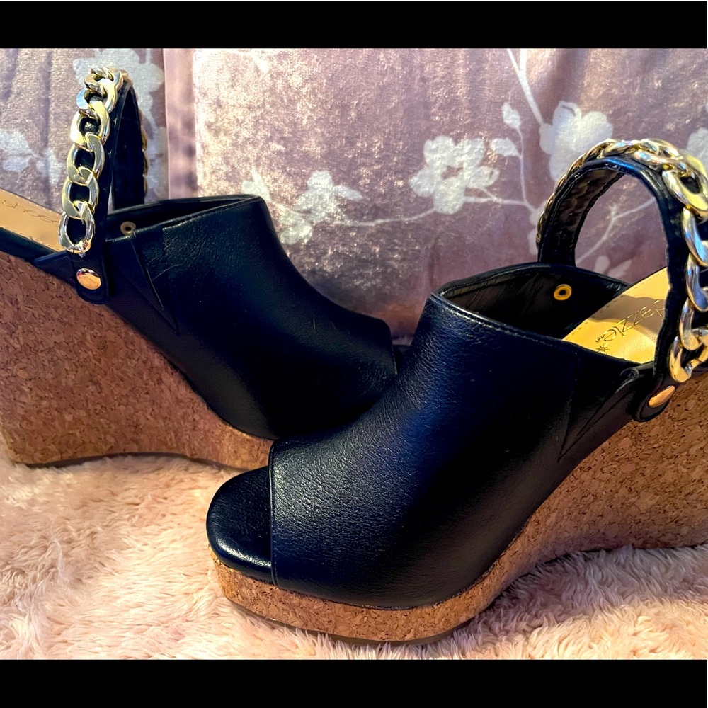 Black Wedge with gold chain strap
